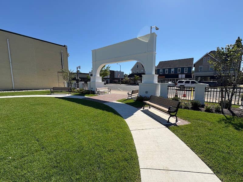 Archway Greene Park - Image 1