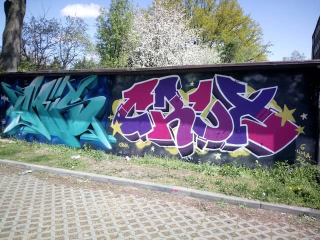 Graffiti przy Pawilonie Kultury - Image 1