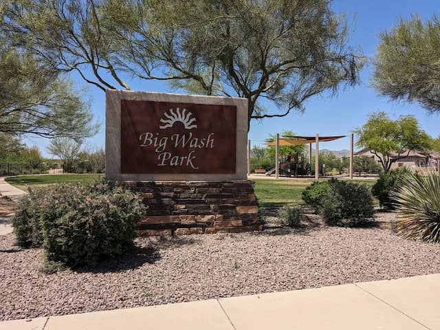 Mirada Gigantesca Park - Image 1
