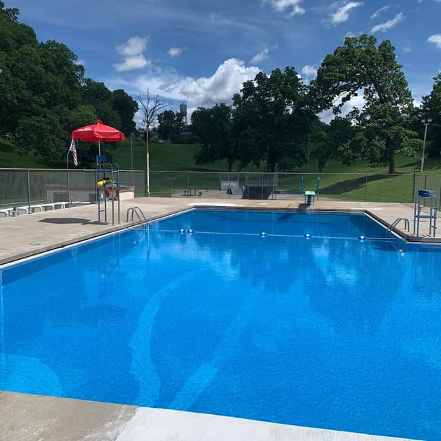 Crane Public Pool - Image 1