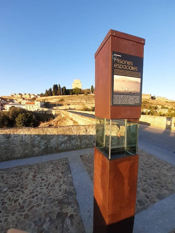 Planeta Marte, Sistema Solar a escala de Ciudad Rodrigo - Image 1