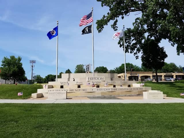 Veteran's Memorial Park - Image 1