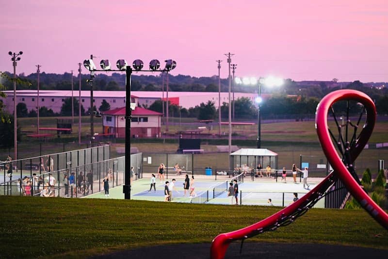 Mundy Park Pickleball & Tennis Courts - Image 1