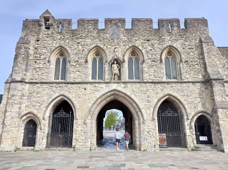 The Bargate - Image 2