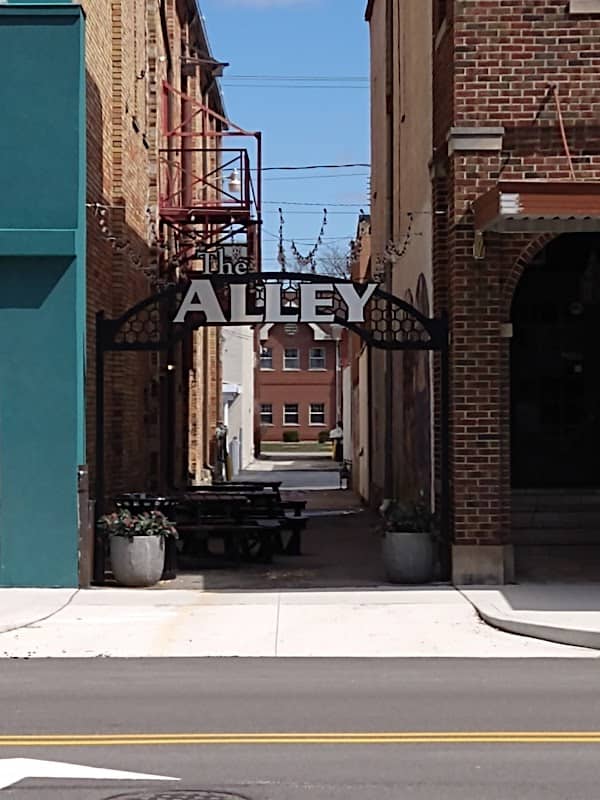 The Alley - Image 1