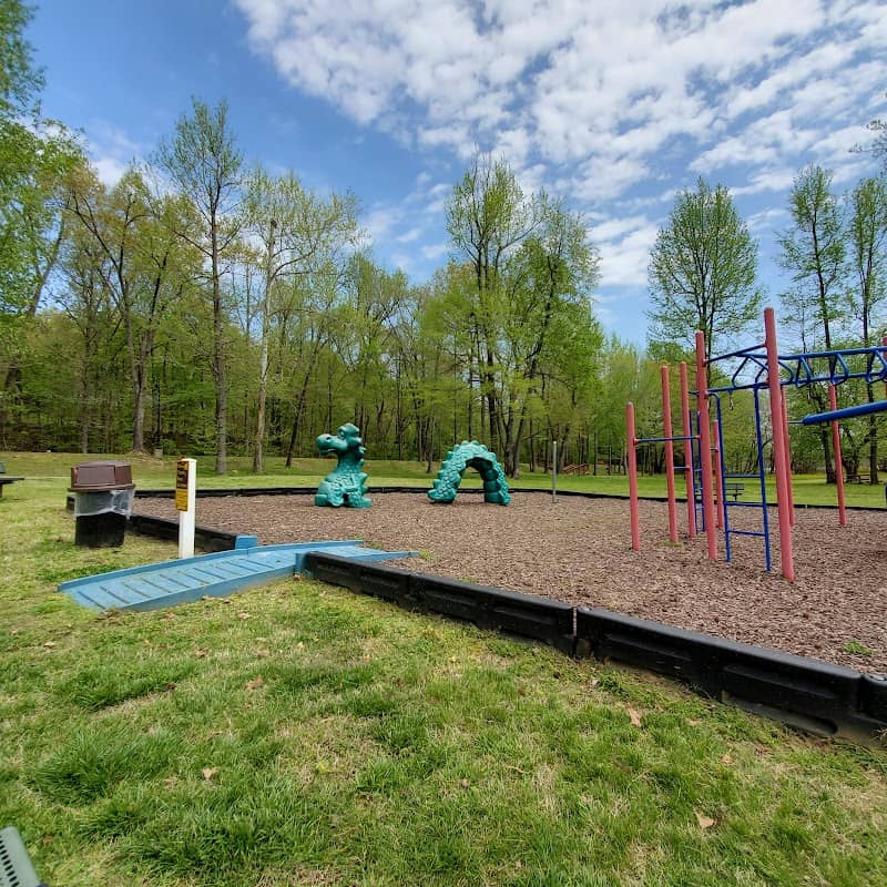 Little Lake Park, Grand Rivers - Image 2