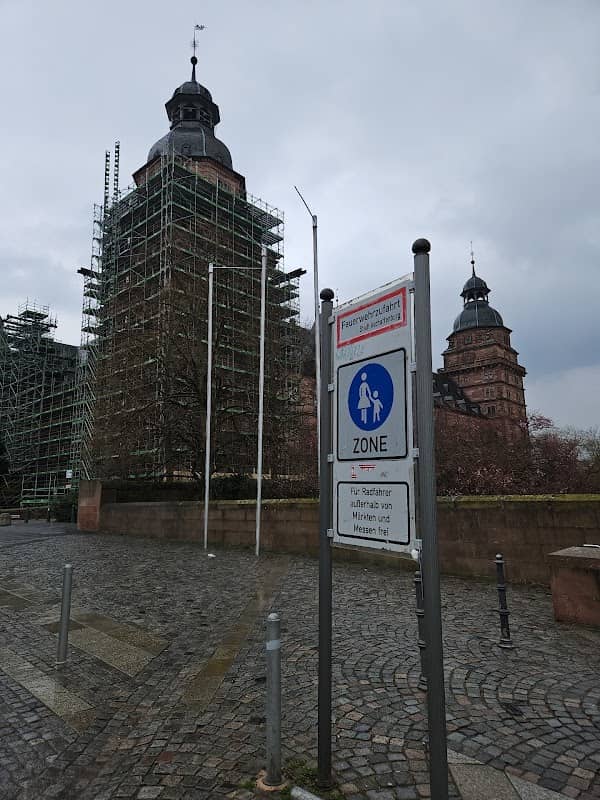 Schloßbrunnen - Image 3