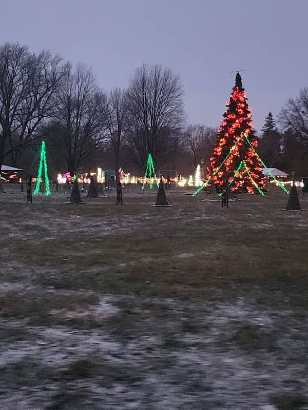 Sumner City Park NE - Image 1