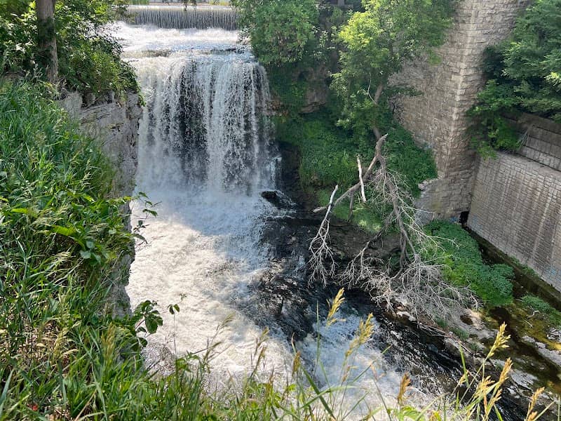 Vermillion Falls - Image 2