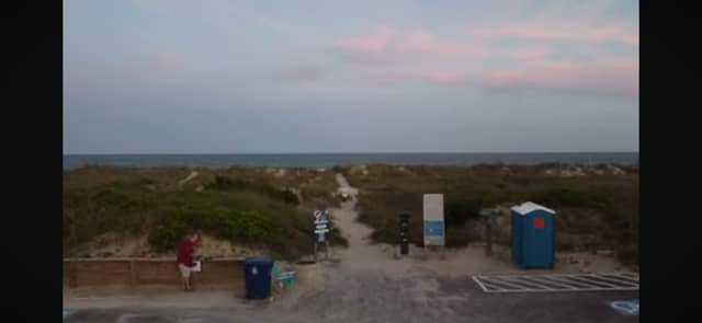 9th Avenue North Beach Access - Image 1