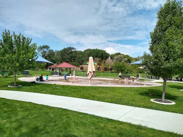 Vintage Park - Image 1