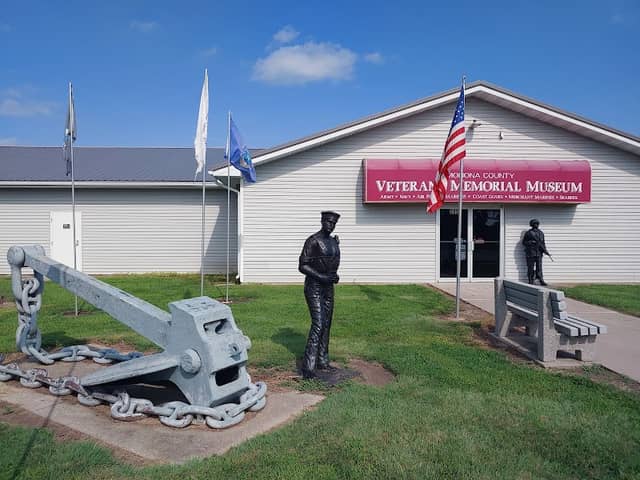 Monona County Veterans Memorial - Image 2