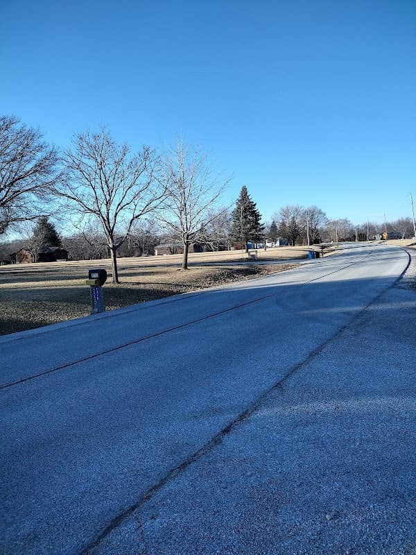 Knoxville Rd - Image 1