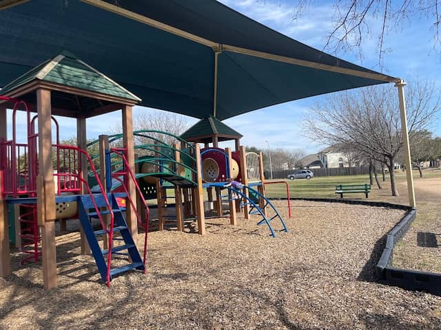 Cambridge Heights Park - Image 1