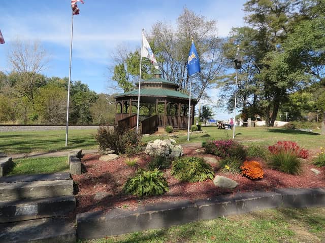 Hines Park - Image 1