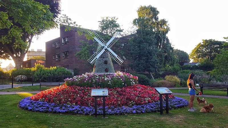 Remembrance Memorial - Image 2
