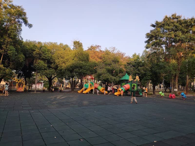 Sirichit Utthayan Park - Image 1