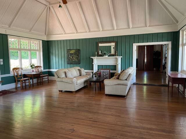 Historic Farmville Train Station - Image 1