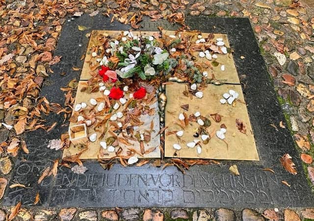 Mahnmal an der Stadtkirche Wittenberg - Image 1