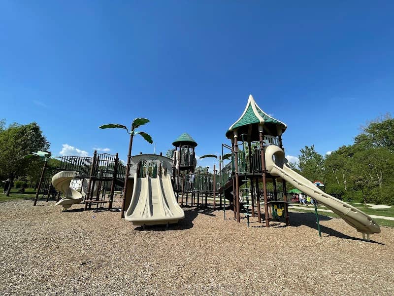 Community Field - Image 2