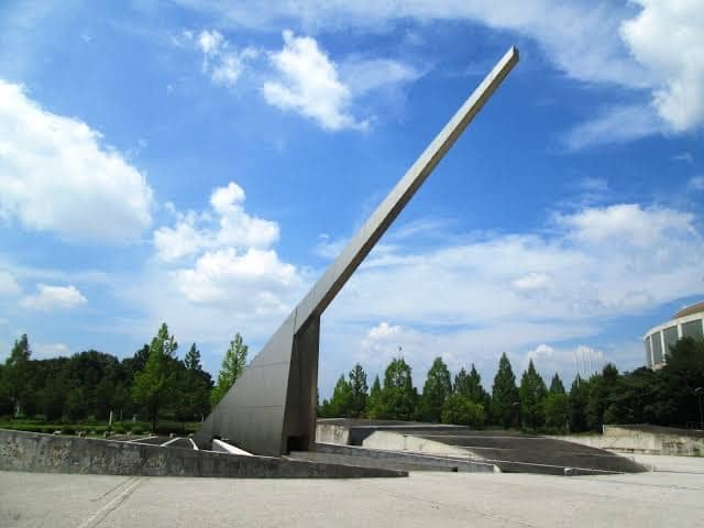 けいはんなプラザ 日時計 - Image 1