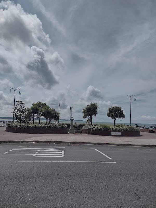 Solent beach - Image 1