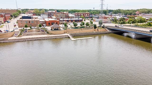 Riverfront Park - Image 3