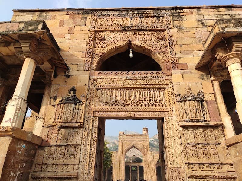 Adhai Din Ka Jhopra - Ajmer - Image 2
