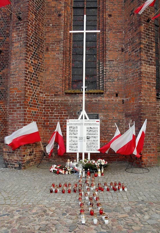 Solidarity Cross - Image 1