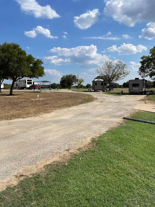 Yoakum City Park - Image 1