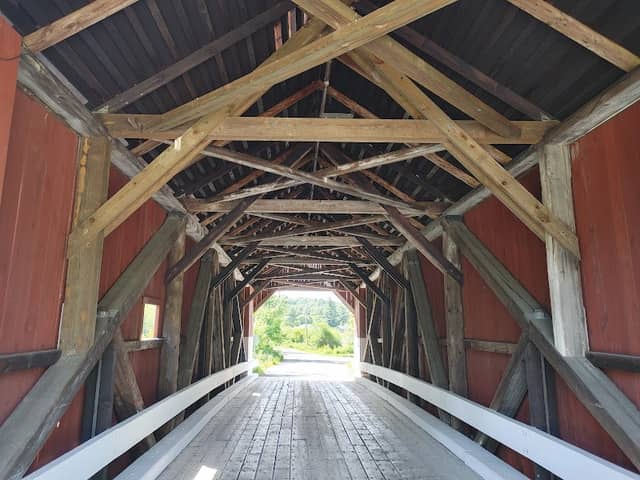 Historic Carlton Covered Bridge - Image 1