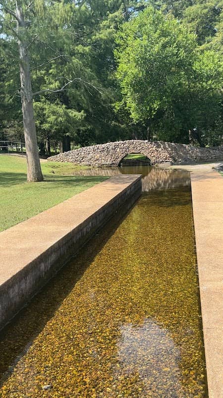 Big Spring Park - Image 1
