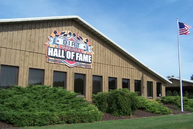 Dirt Museum and Hall of Fame - Image 1