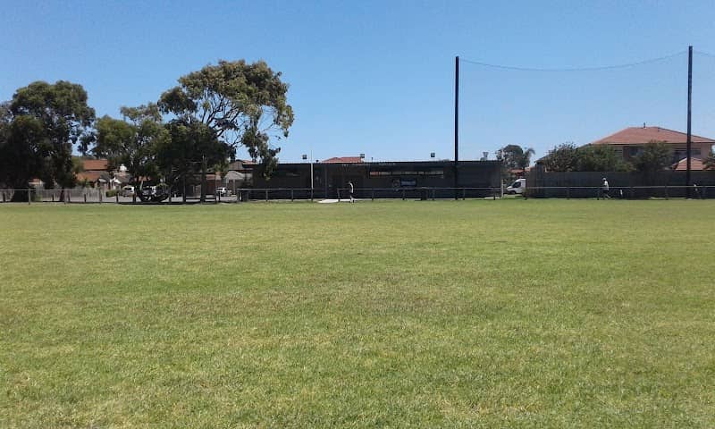 Glen Street Reserve - Image 1