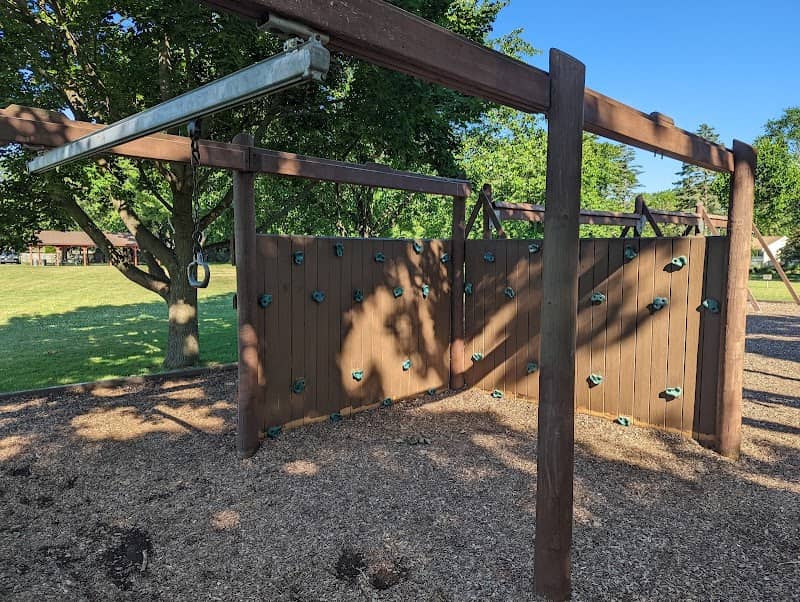 Parkhurst Park - Image 1