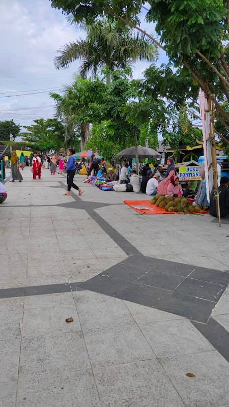 Mini Floating Market - Image 1