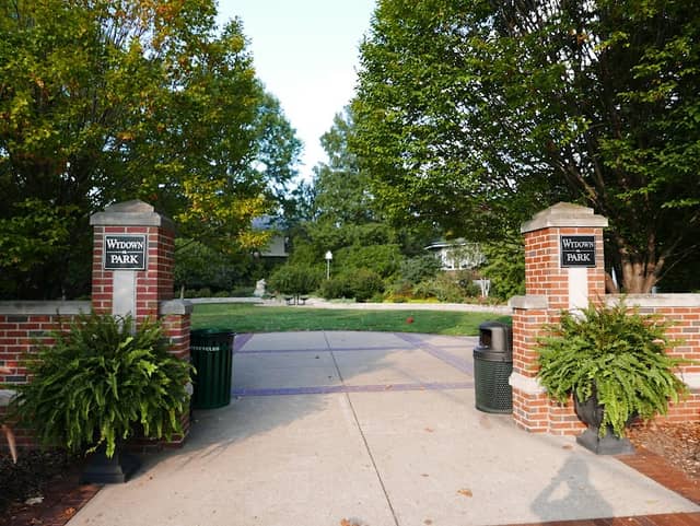 Wydown Park - Image 2