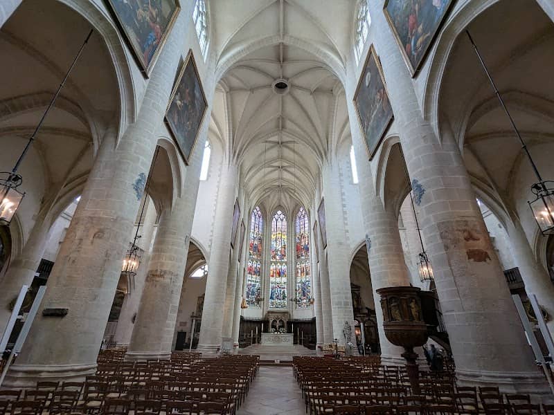 Collégiale Notre-Dame de Dole - Image 1