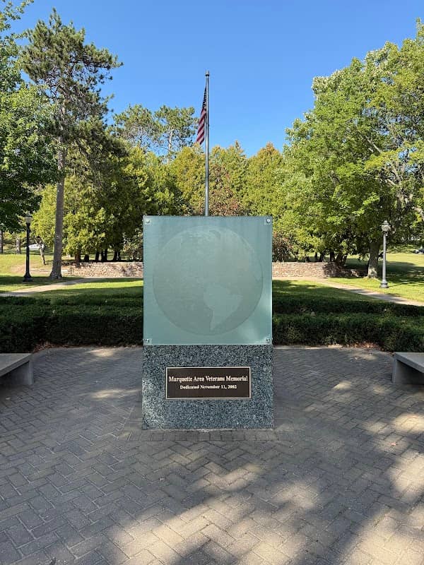 Harlow Park - Image 1