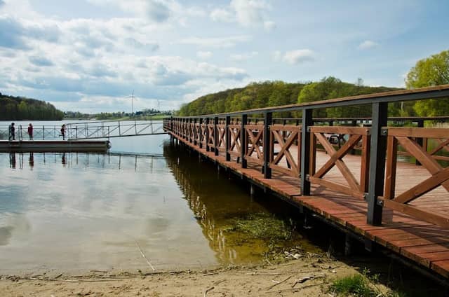Molo i pomost pływający na plaży miejskiej w Więcborku - Image 1