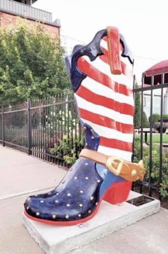 'Patriotism' Boot - Image 2