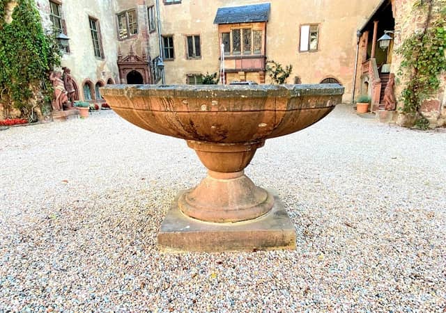 Schlossbrunnen - Image 1