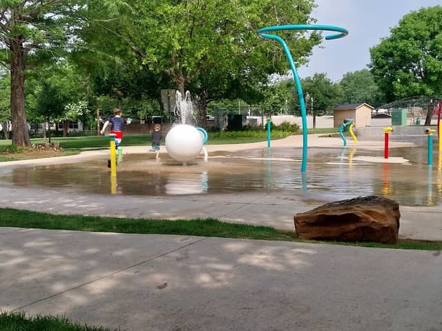 Broadway Park - Image 1