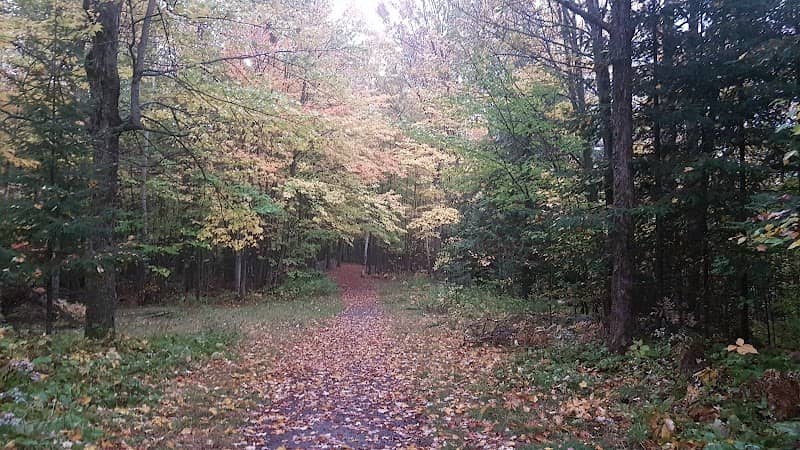 Sage hiking trail - Image 1