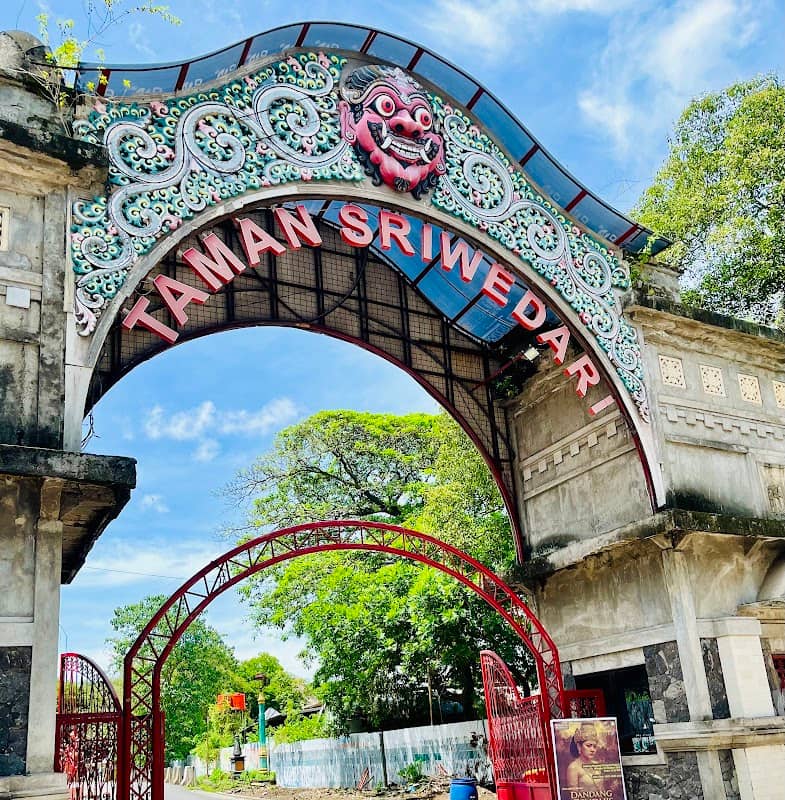Sriwedari Park - Image 2