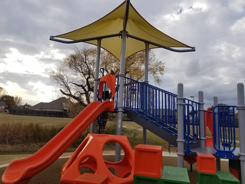 Willow Creek Park - Image 1
