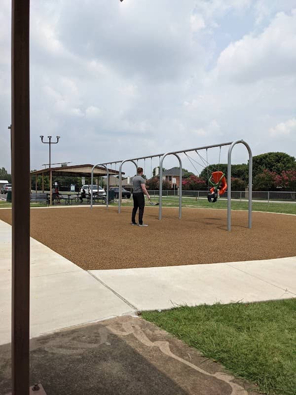 Willow Creek Park - Image 2