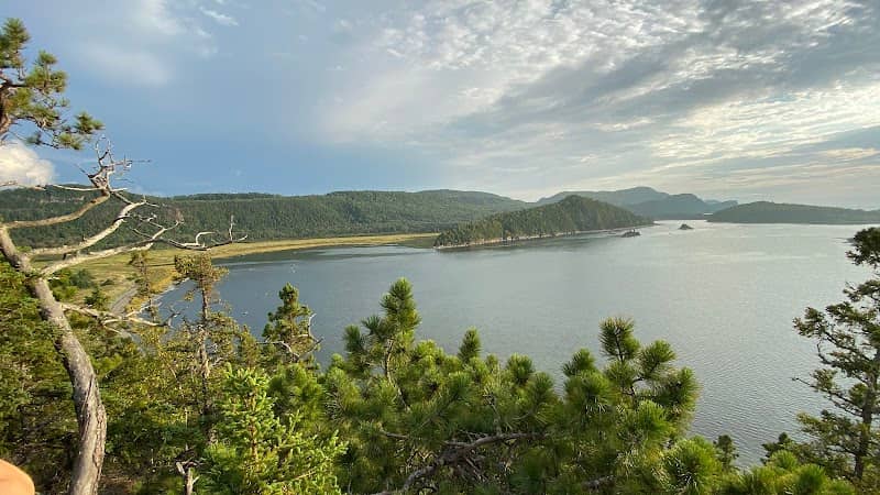 Pointe aux Épinettes - Image 2