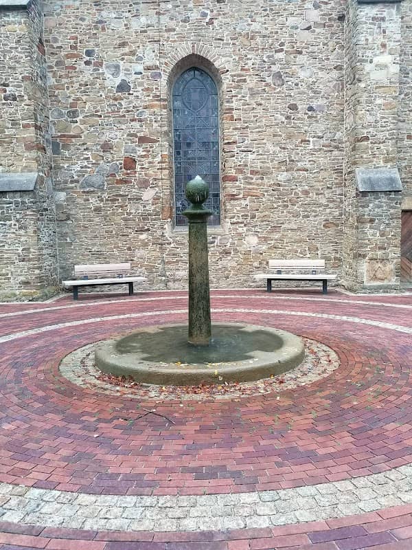 Schandpfahl-Brunnen, Fürstenau - Bernhard Rickling (1986) - Image 1