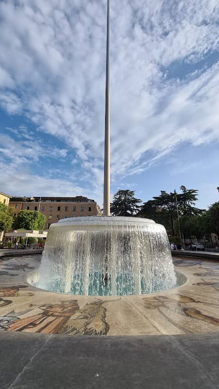 Fontana dello Zodiaco - Image 1